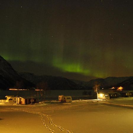 Gullesfjord Camping Exterior photo
